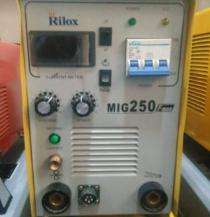 Rilox 50 - 250 A MIG Welding Machine_0