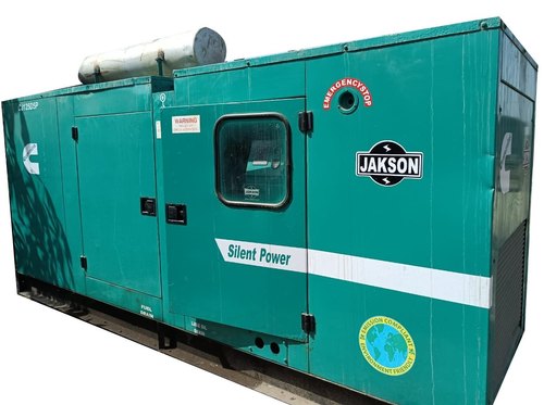 Cummins 7.5 kVA Three Phase 56 L Diesel Generators_0