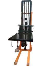 200 - 250 kg Manual Stacker 1600 mm_0