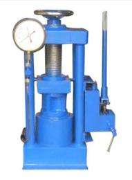 Compression Testing Machine 2000 kN_0