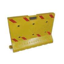DKNV LLDPE L Type Road Barrier RBY01_0